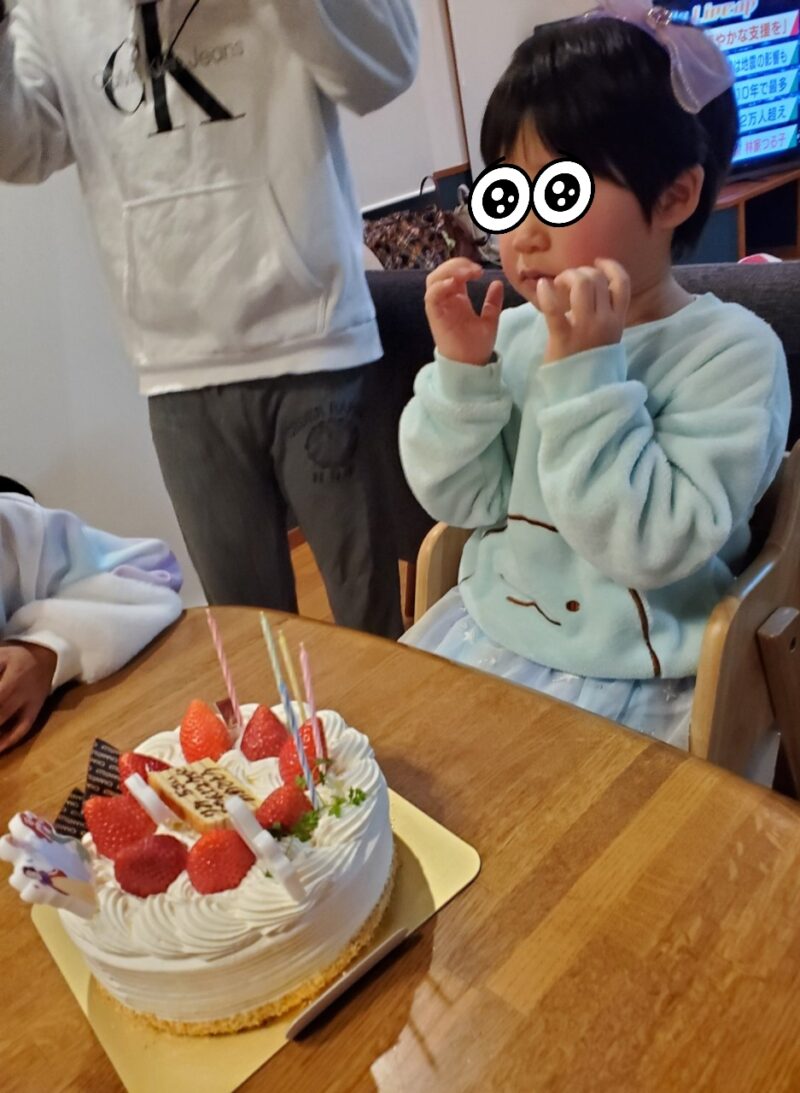 誕生日ケーキ